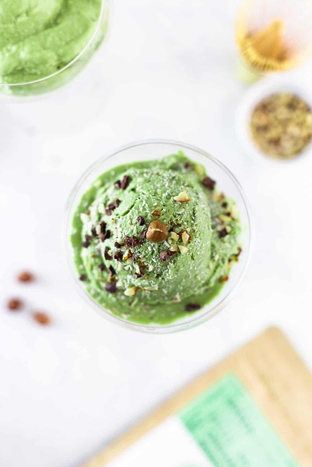 VEGAN-MATCHA-ICE-CREAM-COCONUT (1 of 5)