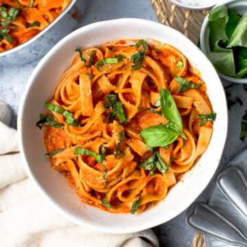 A bowl of fresh roasted red pepper pasta.
