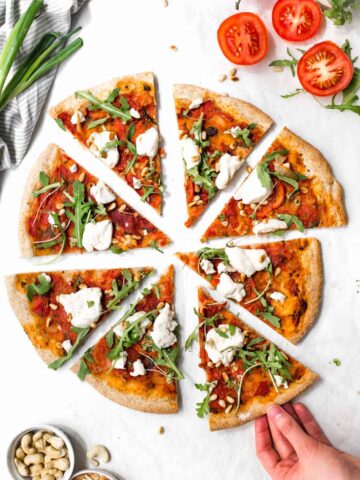 vegan-cheese-pizza