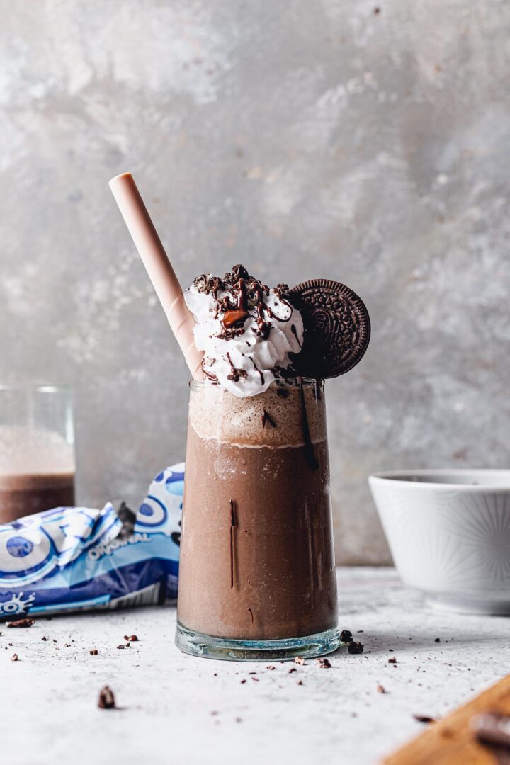 5-Ingredient Oreo Frappe Starbucks Style - My Vegan Minimalist