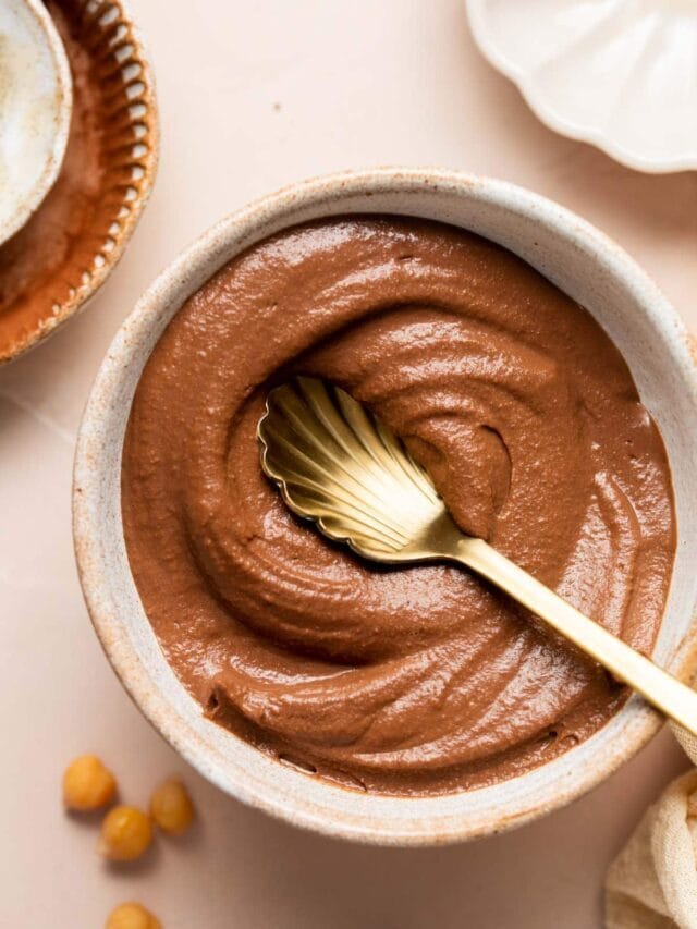 Dark Chocolate Hummus - Easy Dessert Dip