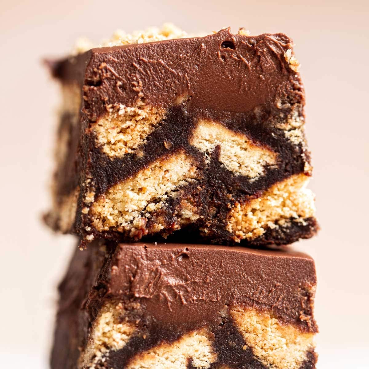 Lazy Cake - No-Bake Chocolate Cookie Cake Recipe - My Vegan Minimalist